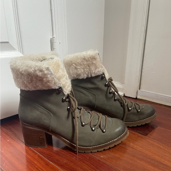 Steve Madden Huck Olive Lace-Up Shearling Boots Booties - Picture 3 of 3